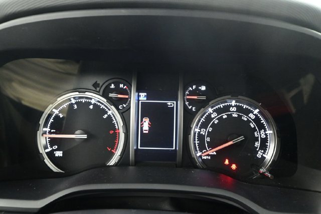 Used 2024 Toyota 4Runner TRD Off-Road Premium w/ Moonroof Package AWD/4WD image 10