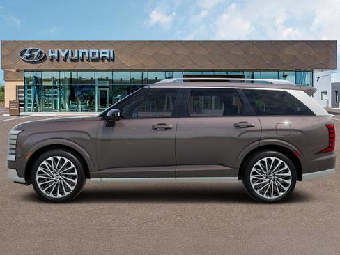 New 2026 Hyundai Palisade Calligraphy FWD image 3
