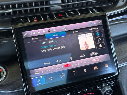 Used 2022 Jeep Grand Cherokee L Overland w/ Luxury Tech Group IV image 21