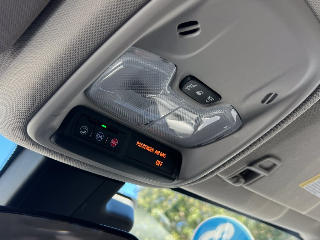 Used 2023 Buick Encore GX Select w/ Sport Touring Package FWD image 41