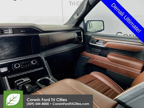 Used 2025 GMC Sierra 1500 Denali Ultimate AWD/4WD image 28