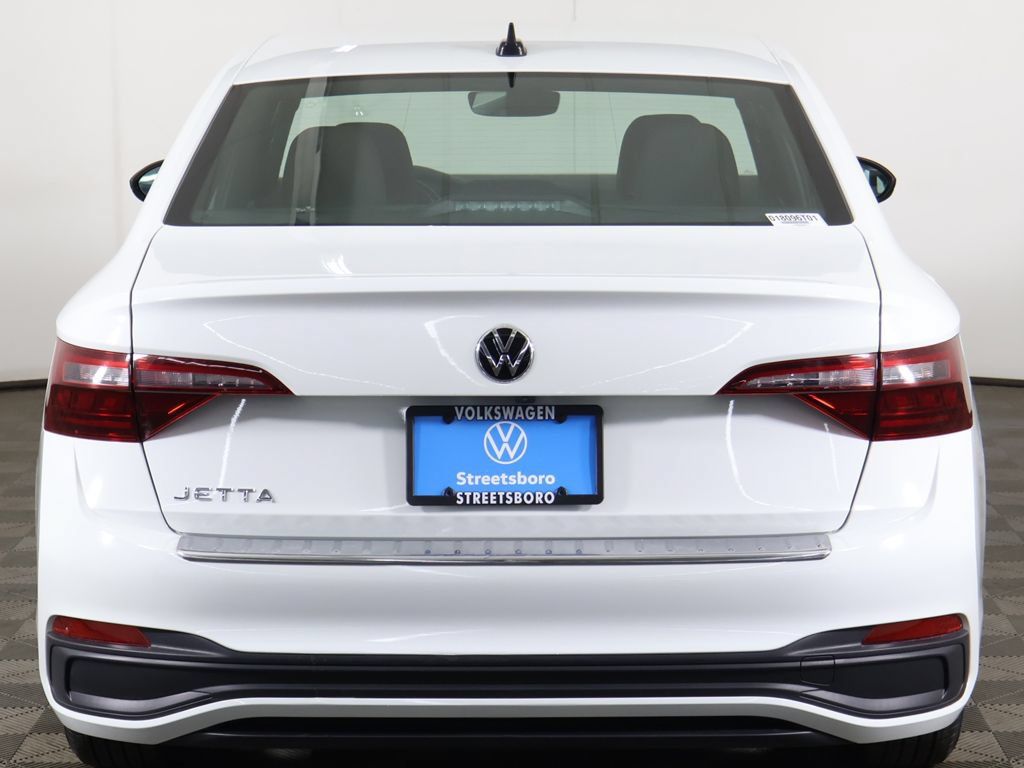 Used 2023 Volkswagen Jetta Sport FWD image 10