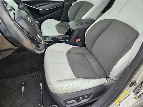 Used 2019 Toyota Corolla XSE image 15