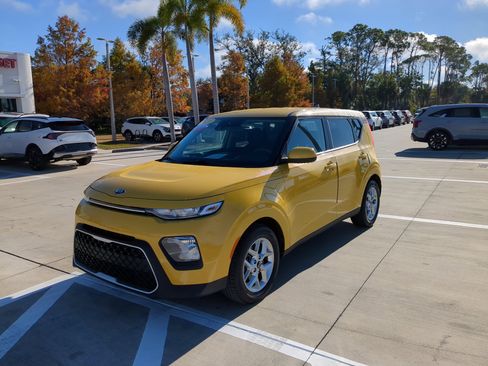Certified 2020 Kia Soul S image 8