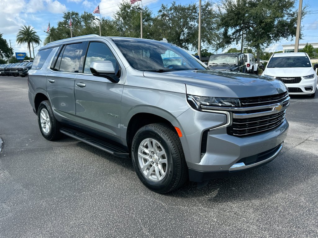 Used 2024 Chevrolet Tahoe LT AWD/4WD image 3