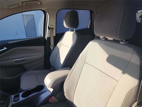 Used 2014 Ford Escape SE image 13