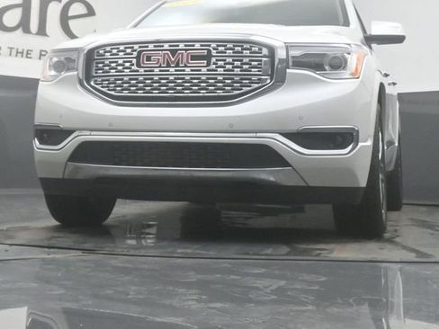 Used 2019 GMC Acadia Denali w/ Technology Package FWD image 56
