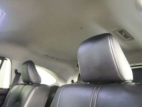 Used 2022 Toyota Highlander XLE image 17