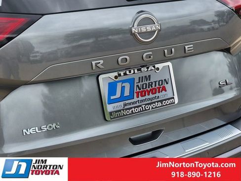 Used 2024 Nissan Rogue SL w/ SL Premium Package FWD image 12