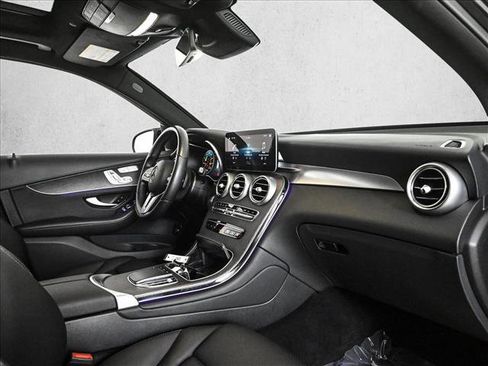 Used 2022 Mercedes-Benz GLC 300 4MATIC image 24
