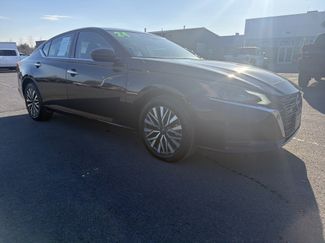 Used 2024 Nissan Altima 2.5 SV video 1