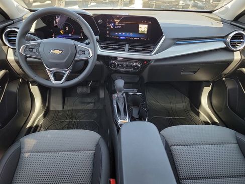 New 2026 Chevrolet Trax LT w/ LT Convenience Package image 17