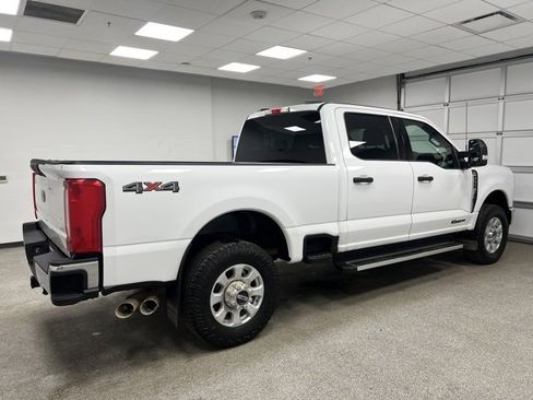 Used 2023 Ford F350 XLT image 10