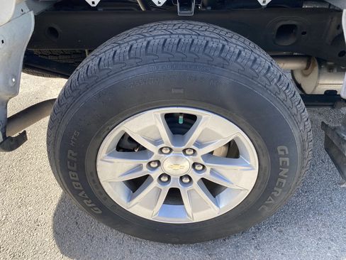 Used 2020 Chevrolet Silverado 1500 LT w/ All-Star Edition image 11