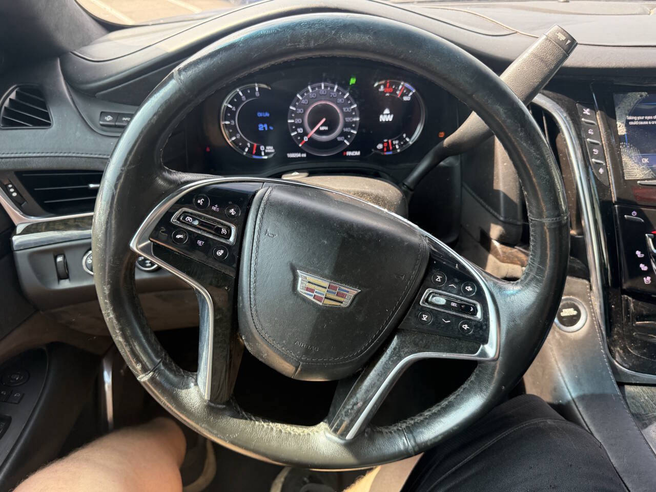 Used 2016 Cadillac Escalade ESV Platinum AWD/4WD image 21