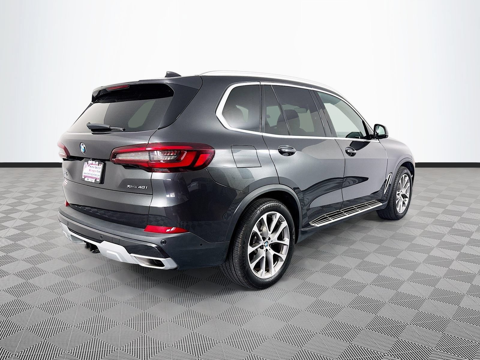 Used 2023 BMW X5 xDrive40i w/ Parking Assistance Package AWD/4WD image 7