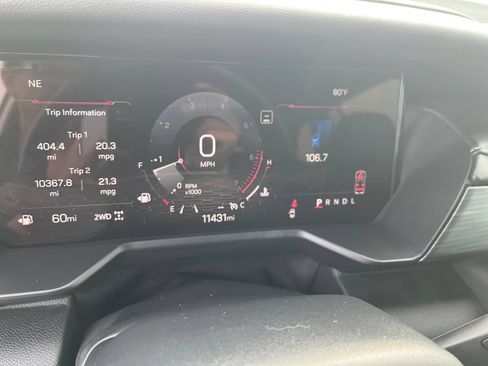 Used 2024 GMC Acadia Elevation AWD/4WD image 18