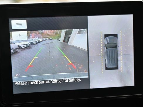 Used 2021 Ford Explorer Limited image 23