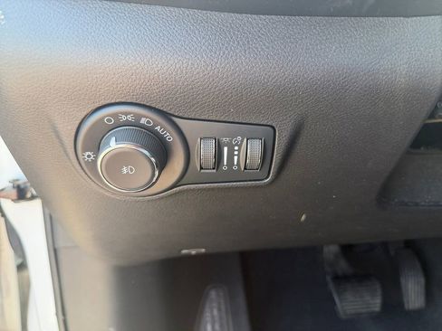 Used 2022 Jeep Compass Trailhawk AWD/4WD image 28