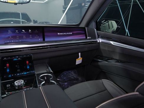 Used 2026 Cadillac Escalade ESV Sport image 67