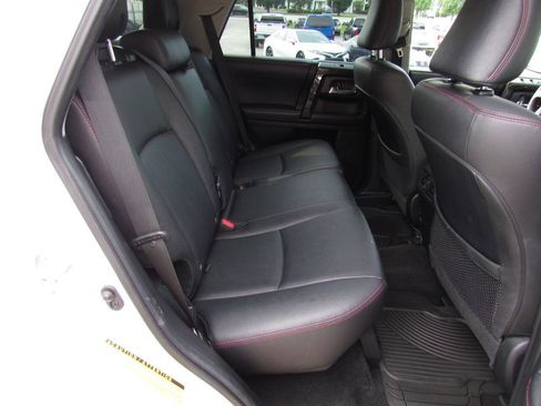 Used 2019 Toyota 4Runner TRD Off-Road Premium AWD/4WD image 15