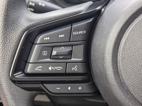 Used 2025 Subaru Crosstrek 2.0i image 23