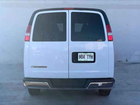 Used 2020 Chevrolet Express 3500 LT w/ LT Preferred Equipment Group image 6