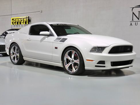 Used 2013 Ford Mustang GT RWD image 19