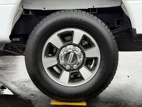 Certified 2018 Ford F250 XLT image 13