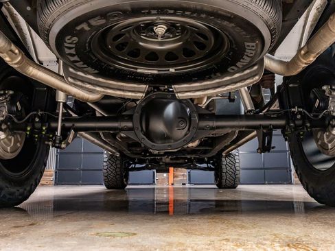 Used 2023 Chevrolet Silverado 1500 LT w/ Z71 Off-Road Package image 15