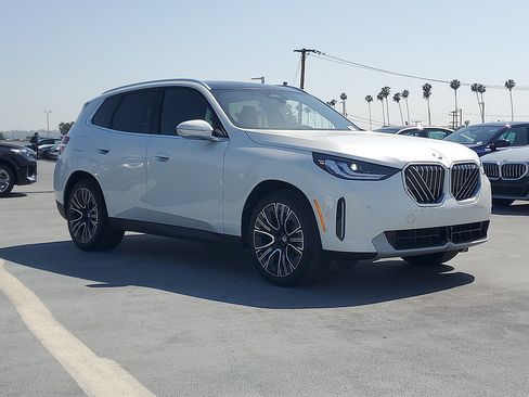New 2026 BMW X3 xDrive30i w/ Convenience Package AWD/4WD image 4