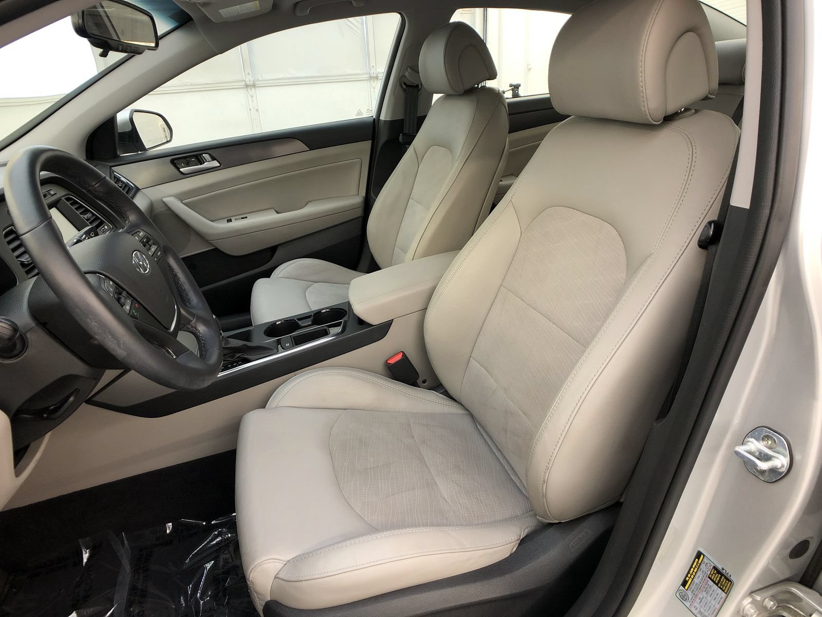 Used 2017 Hyundai Sonata Sport w/ Value Edition Package 02 FWD image 6