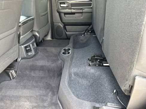 Used 2024 RAM 2500 Big Horn w/ Bed Utility Group image 11