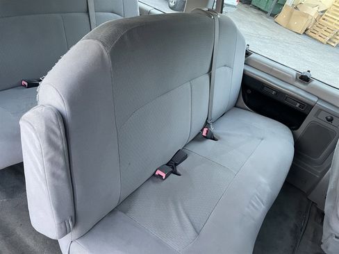 Used 2011 Ford E-350 and Econoline 350 XLT image 20