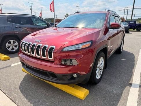 Used 2015 Jeep Cherokee Latitude FWD image 9