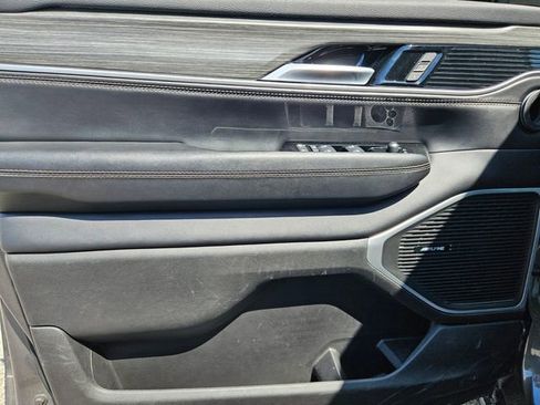 Used 2024 Jeep Wagoneer Series II image 10