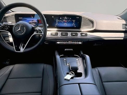 Used 2025 Mercedes-Benz GLE 450 4MATIC image 15
