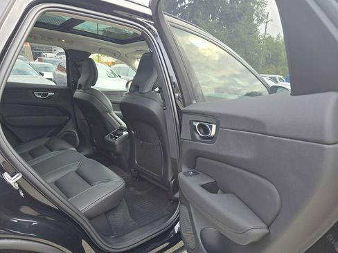 Used 2026 Volvo XC60 B5 Ultra w/ Protection Package Premier AWD/4WD image 13