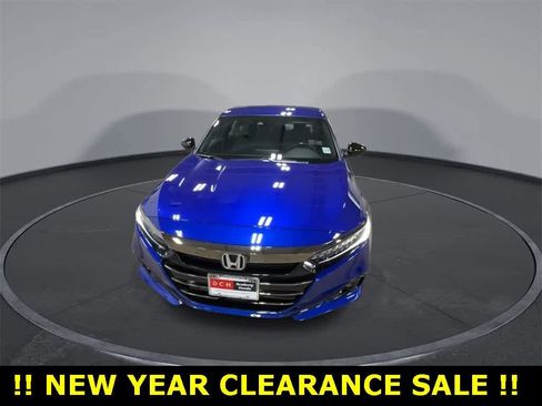 Used 2022 Honda Accord Sport image 3