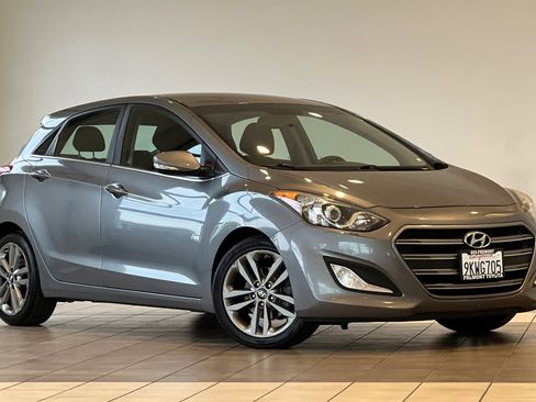 Used 2016 Hyundai Elantra GT w/ Option Group 02 image 2