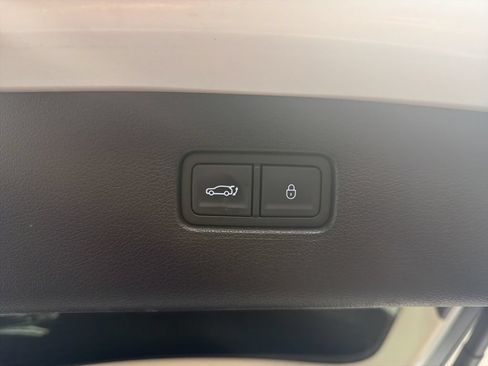 Used 2024 Genesis GV80 3.5T Advanced AWD/4WD image 32