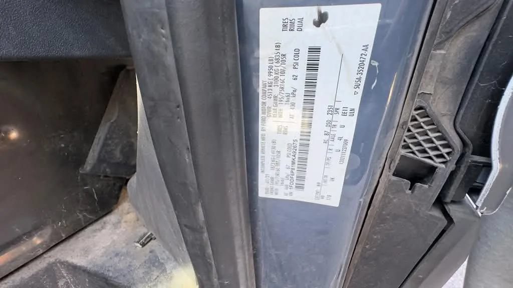 Used 2021 Ford Transit 350 DRW RWD image 12