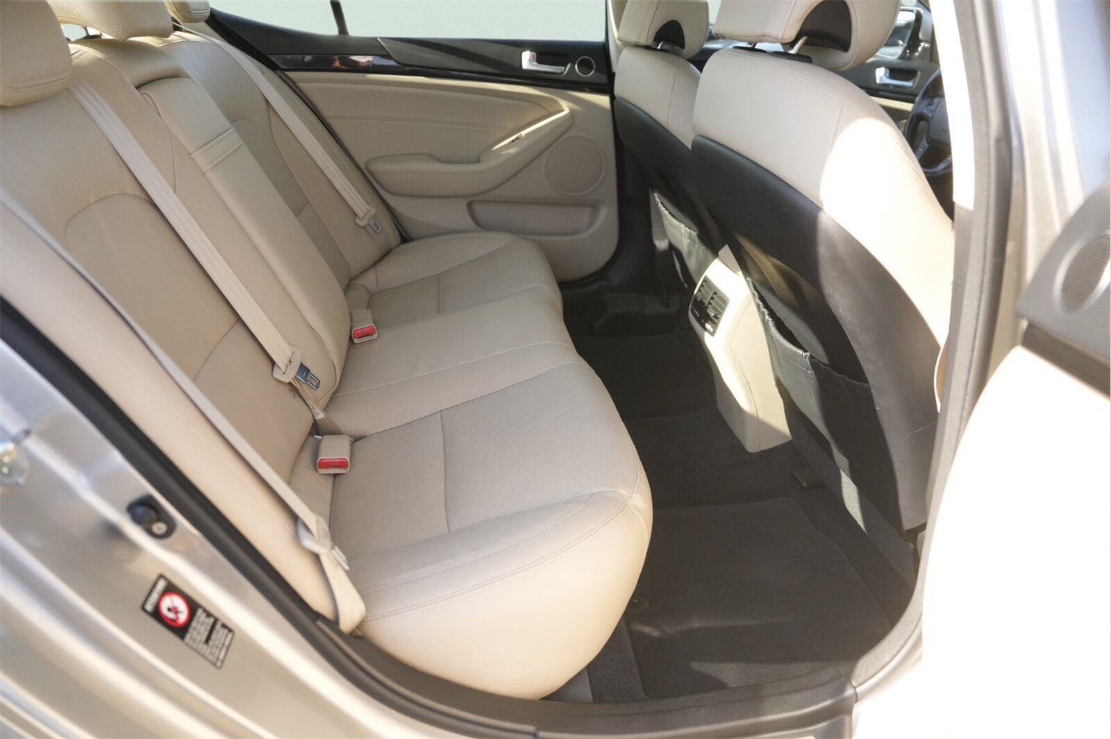 Used 2015 Kia Cadenza Premium FWD image 15