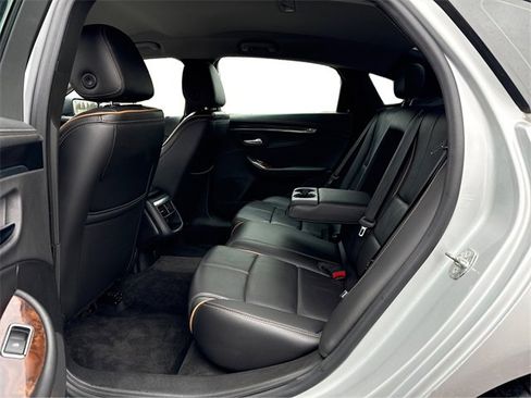 Used 2015 Chevrolet Impala LTZ image 11