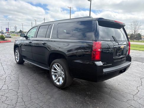 Used 2019 Chevrolet Suburban LT AWD/4WD image 8