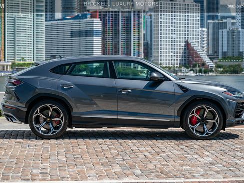 Used 2019 Lamborghini Urus AWD/4WD image 4