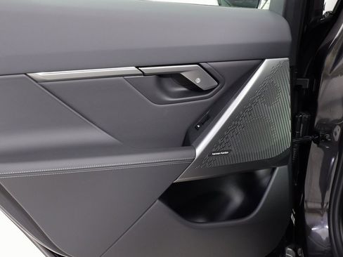 Used 2024 BMW 530i image 37