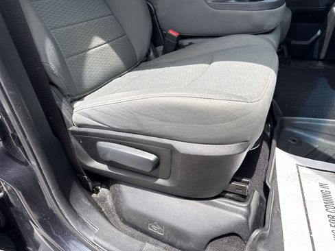 Used 2014 RAM 1500 Express RWD image 21