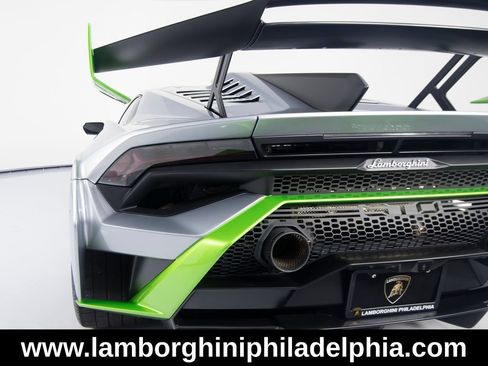 Used 2023 Lamborghini Huracan STO RWD image 51