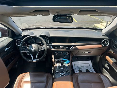 Used 2019 Alfa Romeo Stelvio Ti AWD/4WD image 17